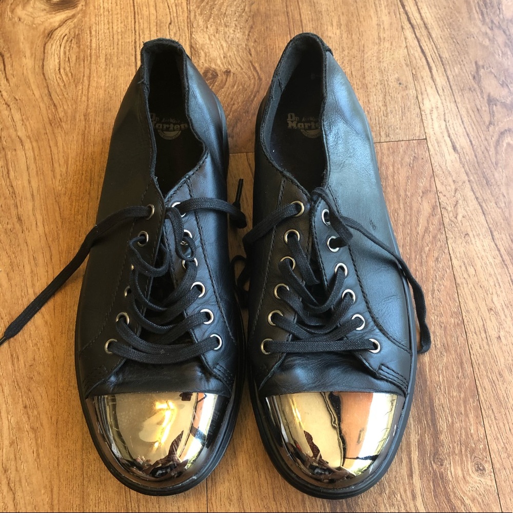 DR. MARTENS ALEXEI MIRROR TOE 6-EYE LEATHER SNEAK